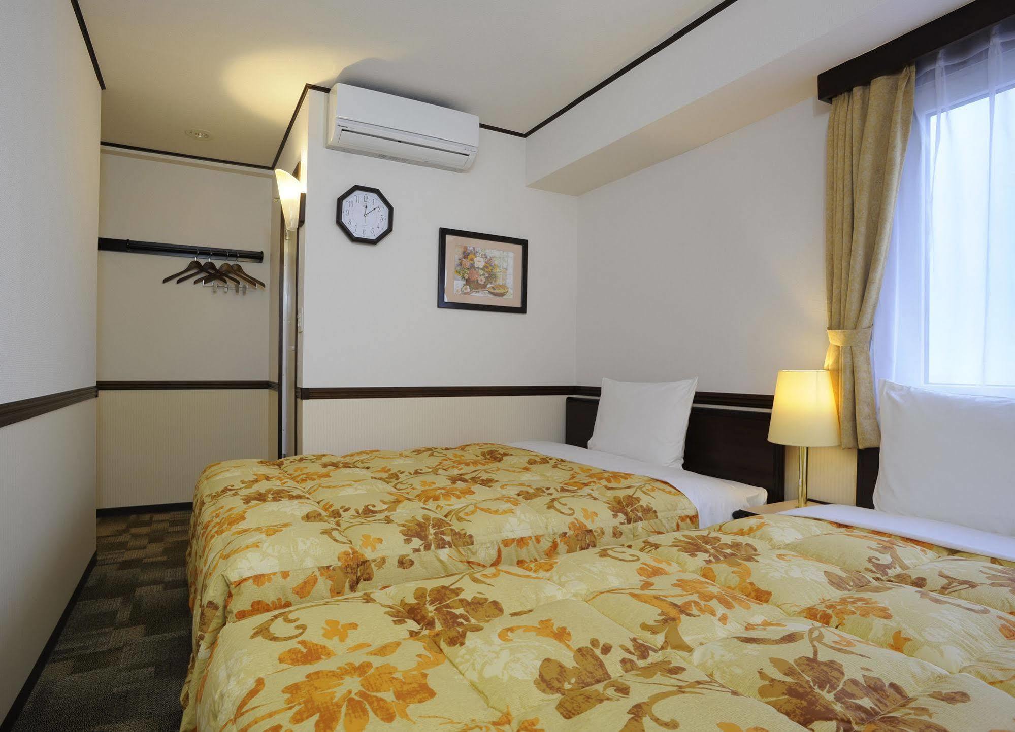 Toyoko Inn Ichinoseki Ekimae Экстерьер фото